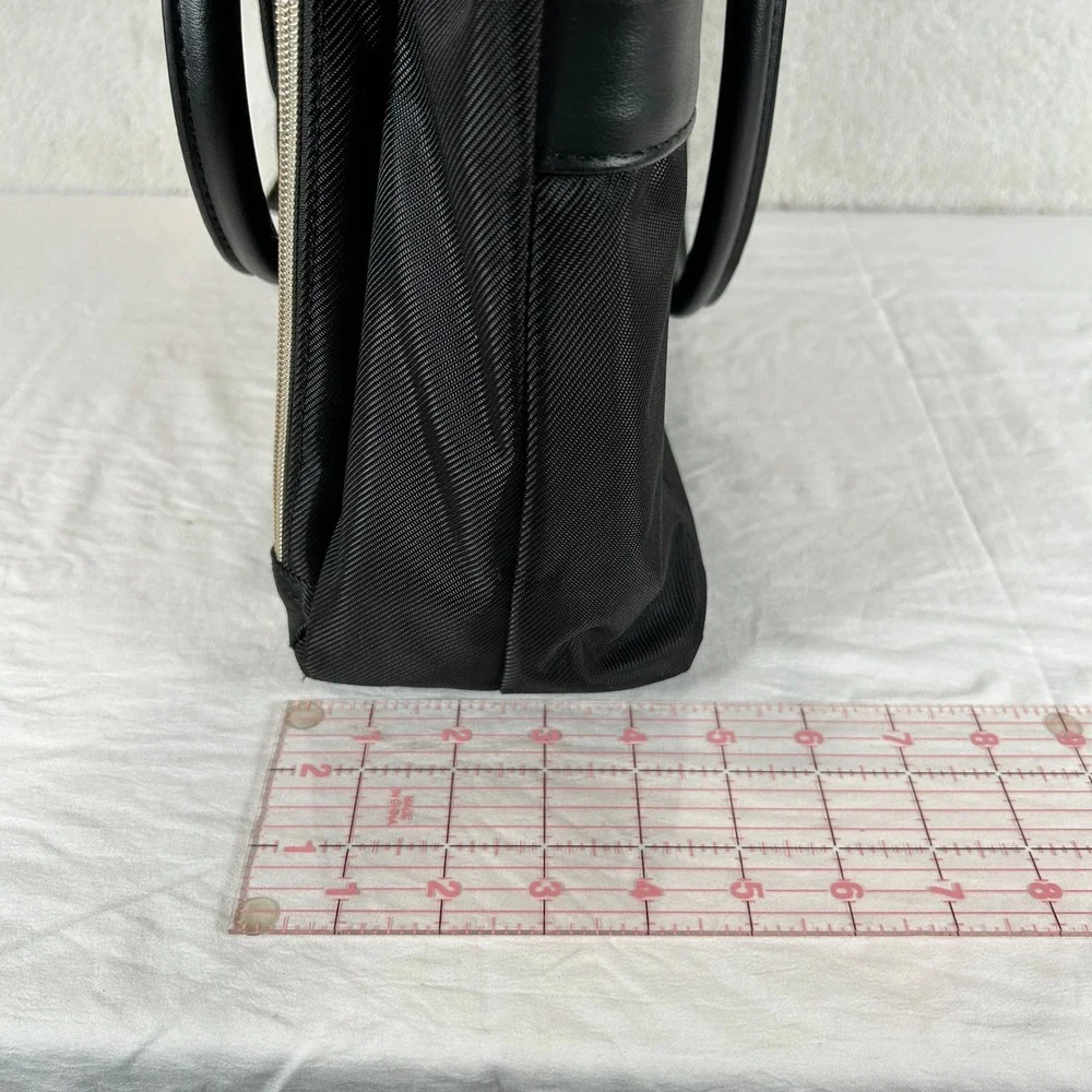 Kenneth Cole Reaction 54555 Black Nylon Laptop Tote Bag Chevron Quilt Briefcase